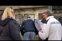 Ταξιτζήδες επιτέθηκαν σε απεργοσπάστες συναδέλφους τους και οδηγούς εταιρειών ιδιωτικής μετακίνησης (ΦΩΤΟ & ΒΙΝΤΕΟ)