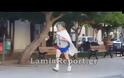 Ποιος είναι ο ελαιοστεφανωμένος που κυκλοφορεί στη Λαμία; [photos+video]