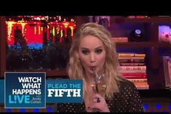 H Jennifer Lawrence βαθμολογεί τις Kardashians