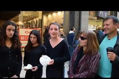 Το καλλιτεχνικό σχολείο Γέρακα παρουσίασε θεατροποιημένο Ποιητικό έργο του Ξηρομερίτη εκπαιδευτικού Γιάννη Γερογιάννη, στην Πλατεία Συντάγματος (ΦΩΤΟ-ΒΙΝΤΕΟ)
