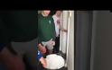 Πώς να ξυπνήσεις το φίλο σου που έχει πιει... [video]