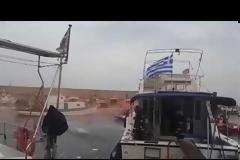 Άσκηση της πυροσβεστικής για πυρκαγιά σε σκάφος στο Ηράκλειο (φωτο & βίντεο)