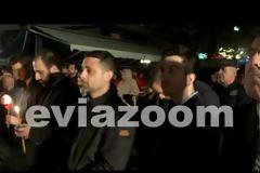 Μεγάλη Παρασκευή στη Χαλκίδα: Δείτε Φωτογραφίες και Βίντεο από την περιφορά των Επιταφίων!