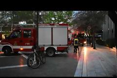 Φωτιά με εγκλωβισμένο άτομο στο δικαστικό μέγαρο της Λάρισας – Εντυπωσιακή άσκηση της Πυροσβεστικής