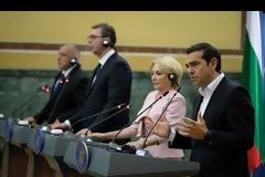 «ΚΟΙΝΟΣ ΒΗΜΑΤΙΣΜΟΣ ΓΙΑ ΤΗΝ ΕΠΙΤΥΧΙΑ ΤΗΣ ΣΥΝΟΔΟΥ ΚΟΡΥΦΗΣ Ε.Ε.- ΔΥΤ. ΒΑΛΚΑΝΙΩΝ ΣΤΗ ΣΟΦΙΑ»