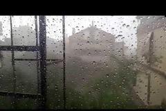 Αγρίνιο: Δυνατοί άνεμοι, καταρρακτώδης βροχή και χαλαζόπτωση (βίντεο)
