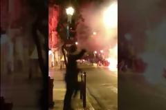 Δακρυγόνα και κυνηγητό οπαδών-αστυνομίας στο κέντρο της Αθήνας- Ένας τραυματίας! [Βίντεο]