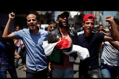 Διπλωματικός πόλεμος μετά τη σφαγή των Παλαιστινίων στη Γάζα [Βίντεο]
